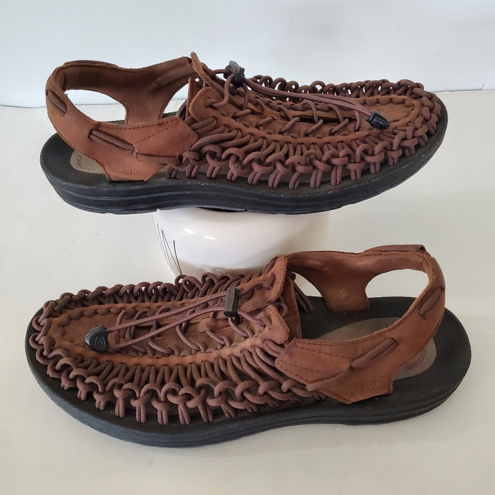 Men's Keen UNEEK Brown Woven Sandals 11.5